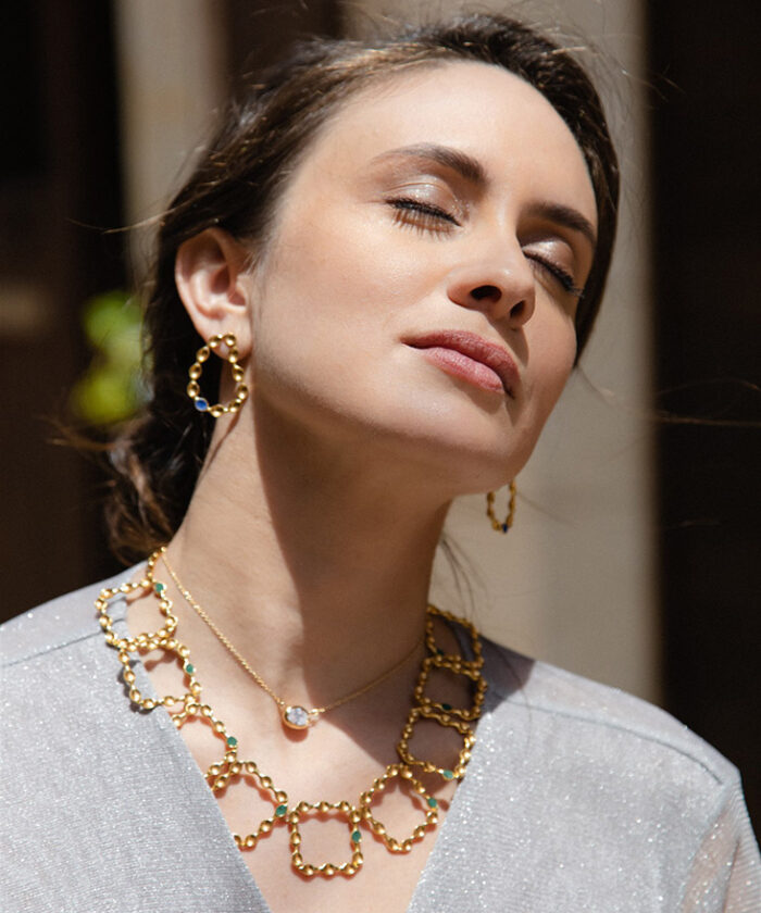 M�a + Juan - Sneakpeek